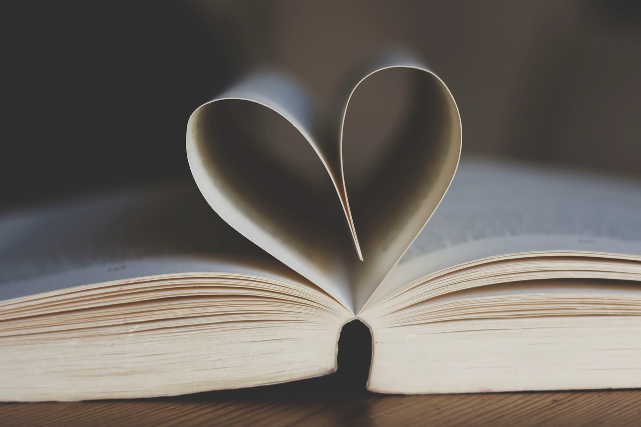 book, love, heard-3998252.jpg